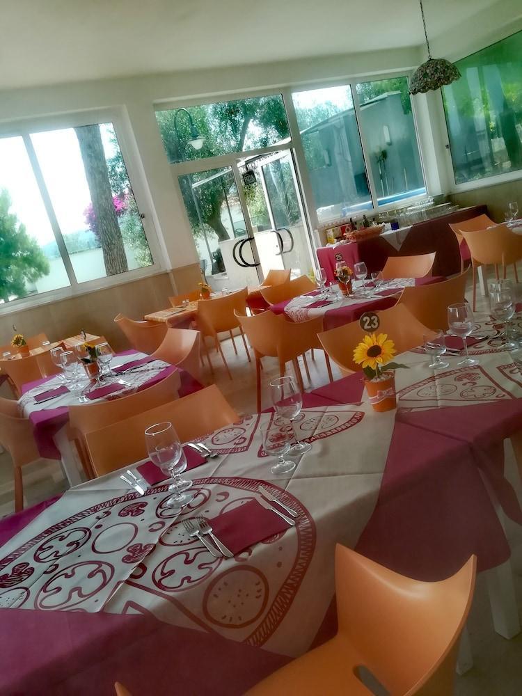 Villaggio Hotel Ripa Роди-Гарганико Экстерьер фото